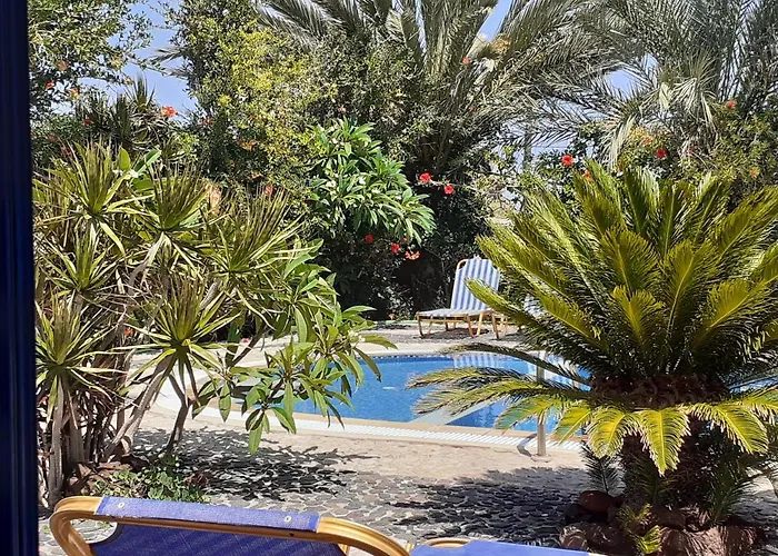 Sea Bliss * Karterados (Santorini)